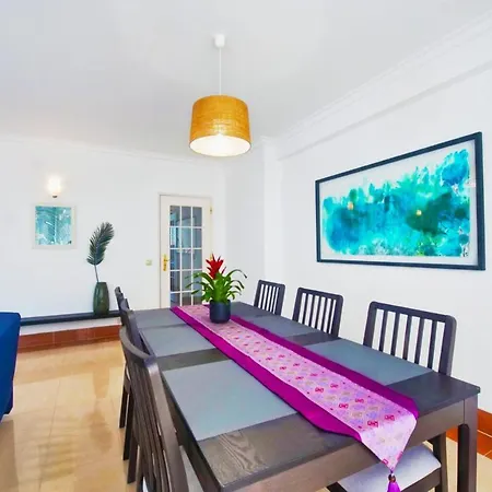 Apartment Pool&terrace Parede