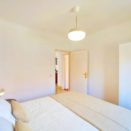 Pool&terrace Apartment