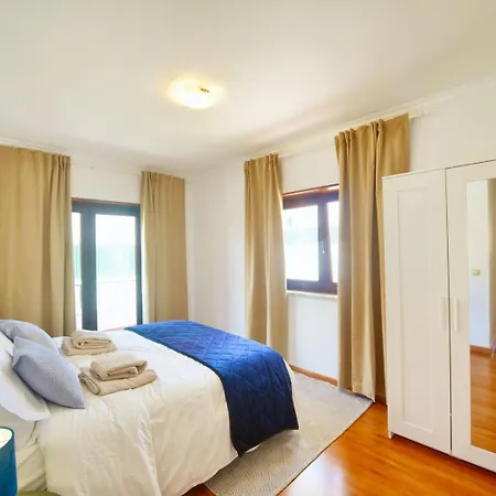 Pool&terrace Apartment Parede