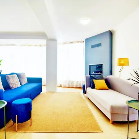 Pool&terrace Apartment