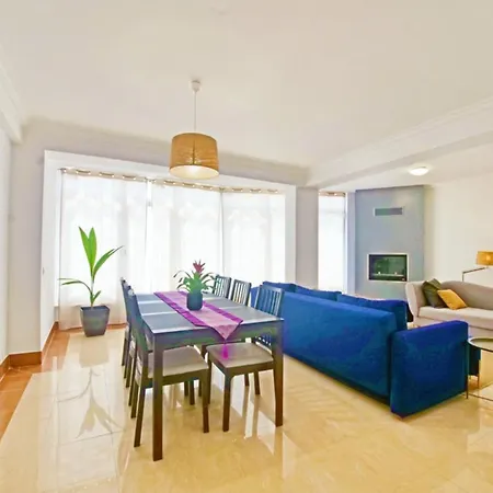 Pool&terrace * Parede