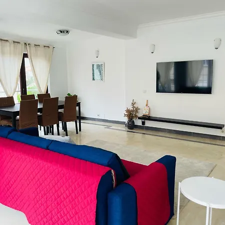 Pool&terrace Apartment *
